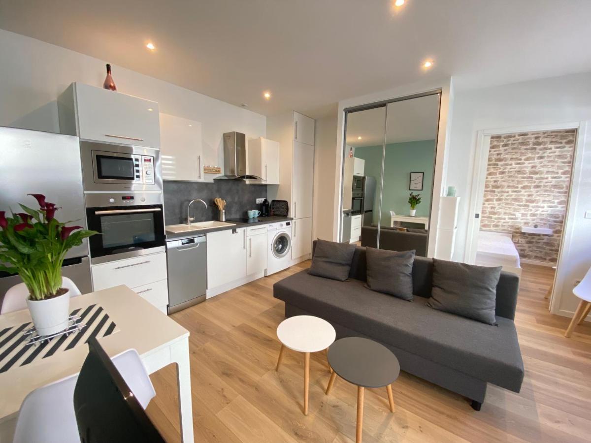 Apartament Le Remois - Parking - Cour Privative - Wifi Reims Zewnętrze zdjęcie