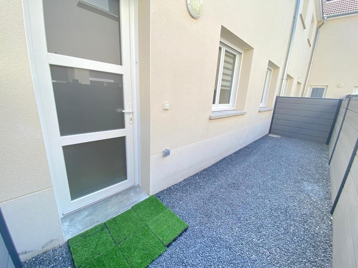 Apartament Le Remois - Parking - Cour Privative - Wifi Reims Zewnętrze zdjęcie